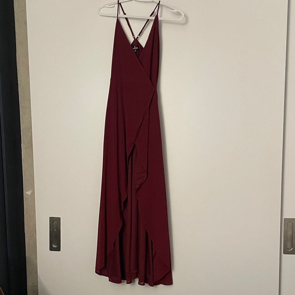 Lulu’s Elegant Burgundy Women's Dress - Picture 1 of 4